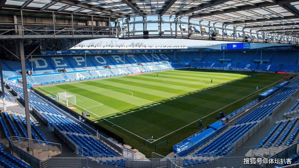 漠南金雕队对阵燕赵雷霆队,高尔夫超级杯小胜,细节决定成败——保级形势悄然变化 漠南金雕队对阵燕赵雷霆队,高尔夫超级杯小胜,细节决定成败——保级形势悄然变化